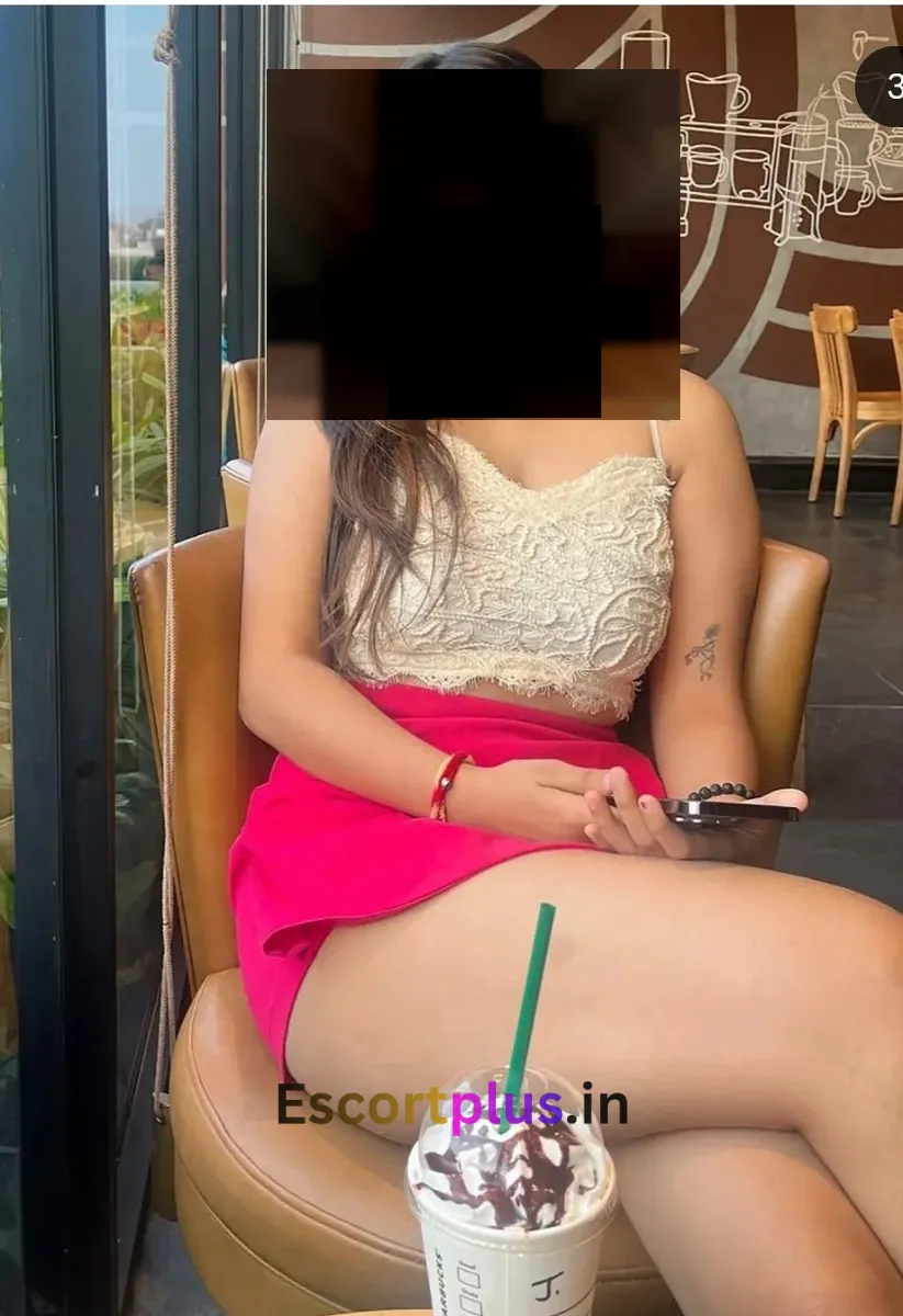 Puja Goyel call girl & escort service in Ulwe