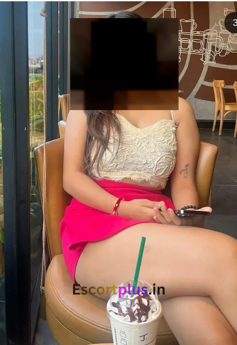 Puja Goyel call girl & escort service in Nerul